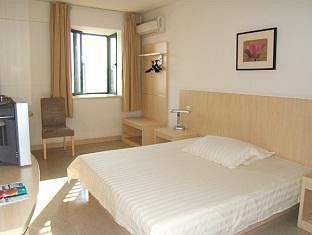 Jinjiang North Gonghexin Rd Hotel 2*